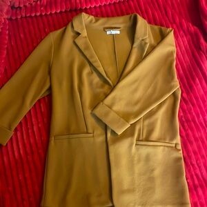 Maurices Versa Blazer size medium, mustard color. No tags, worn 2-3 times
